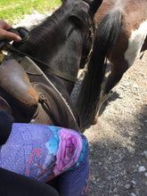 Load image into Gallery viewer, Fearless Rose Bold Legging (Purple)