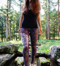 Load image into Gallery viewer, Heart of a Lion Bold Legging